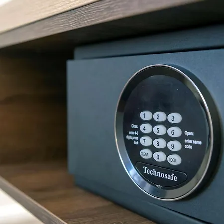 Kle, Bw Signature Collection Hotel 4*