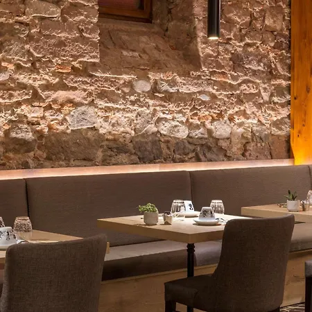 Kle, Bw Signature Collection