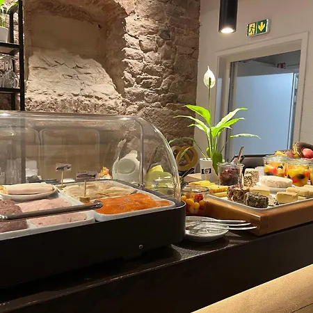 Kle, Bw Signature Collection Hotel