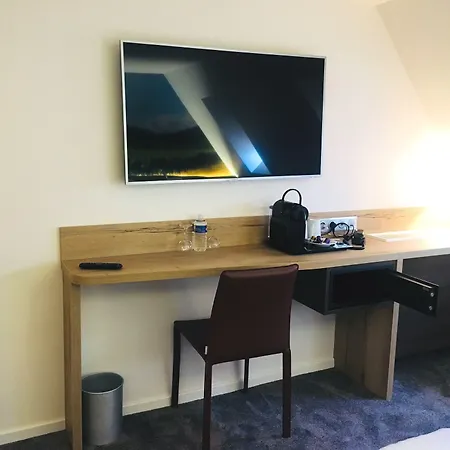 Kle, Bw Signature Collection Hotel 4*