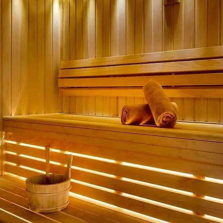 Hotel Kle, Bw Signature Collection 4*