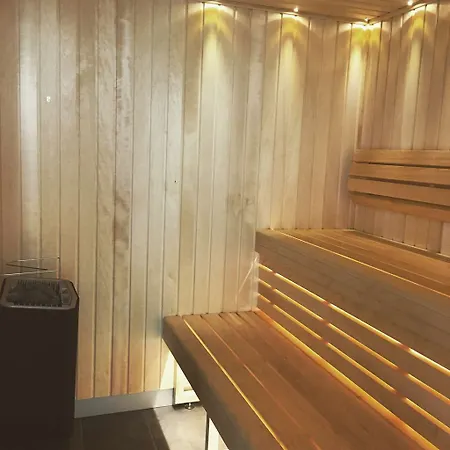 Hotel Kle, Bw Signature Collection 4*